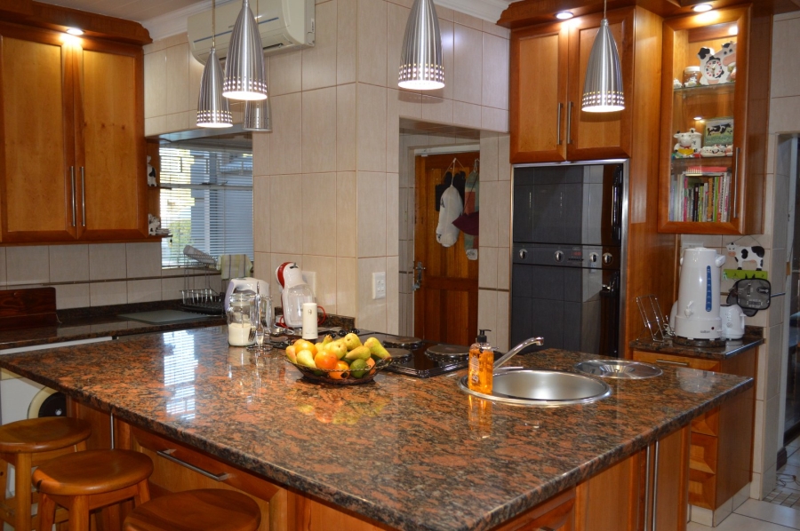 4 Bedroom Property for Sale in Flamwood North West